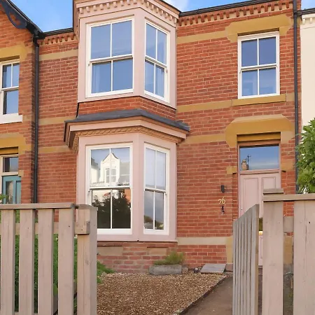 Victorian House - North East Escapes * Saltburn-by-the-Sea
