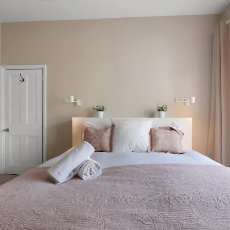 Victorian House - North East Escapes